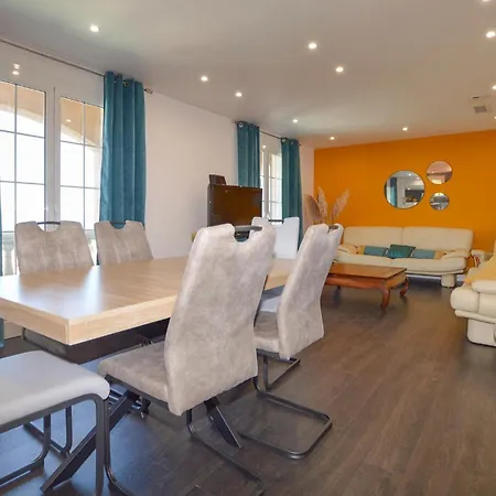 Amazing Home In Cervione * 세르비온