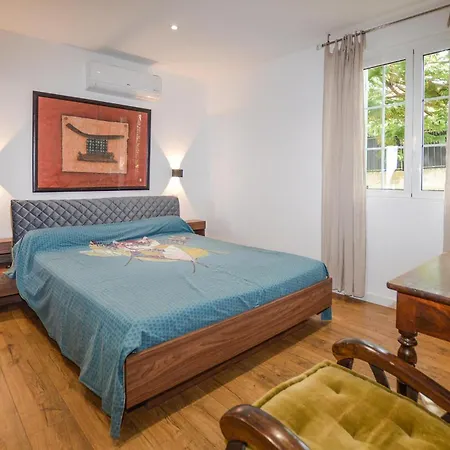 Gorgeous In With Wifi Holiday home